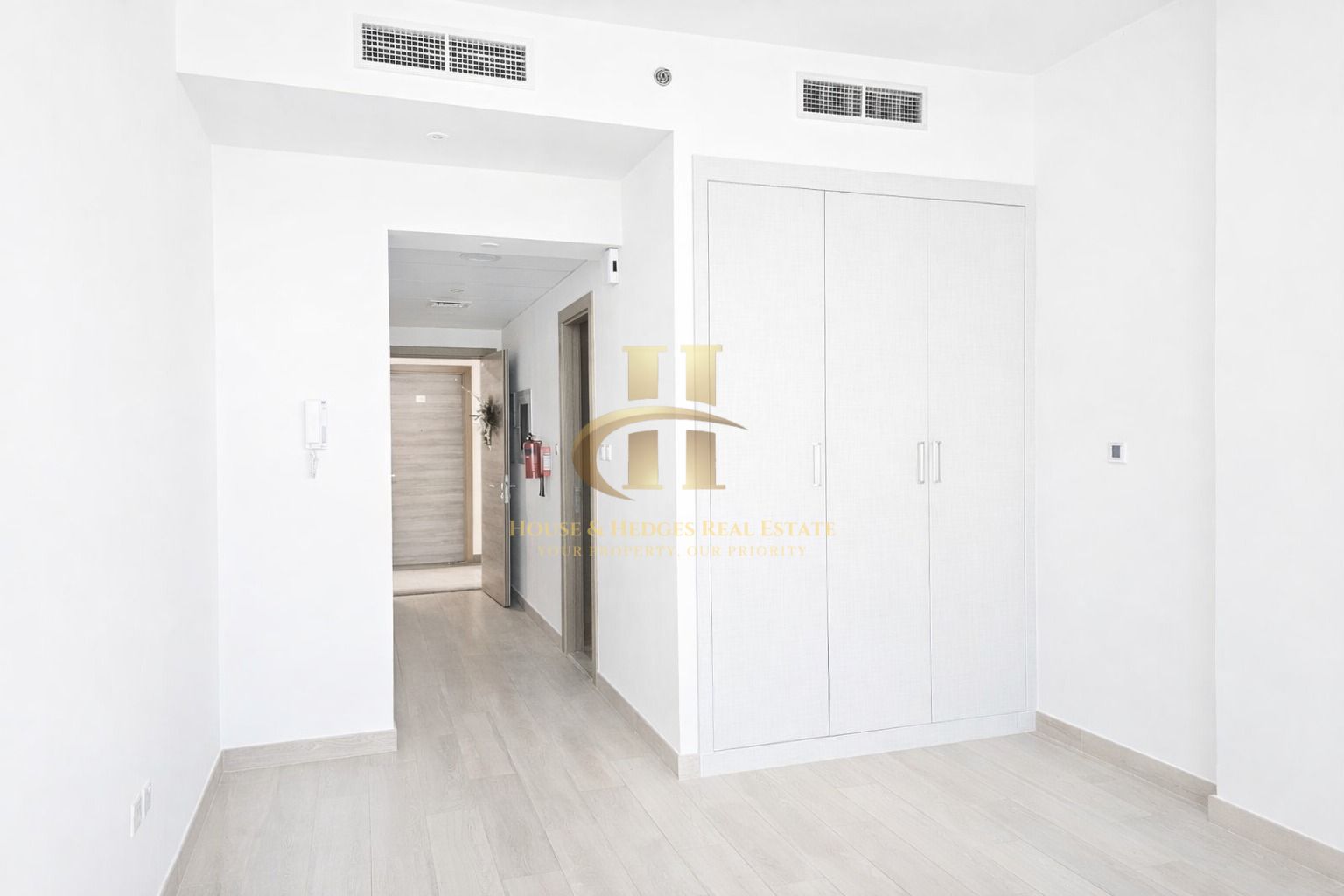 Distress Deal | High Floor | Ready to Move