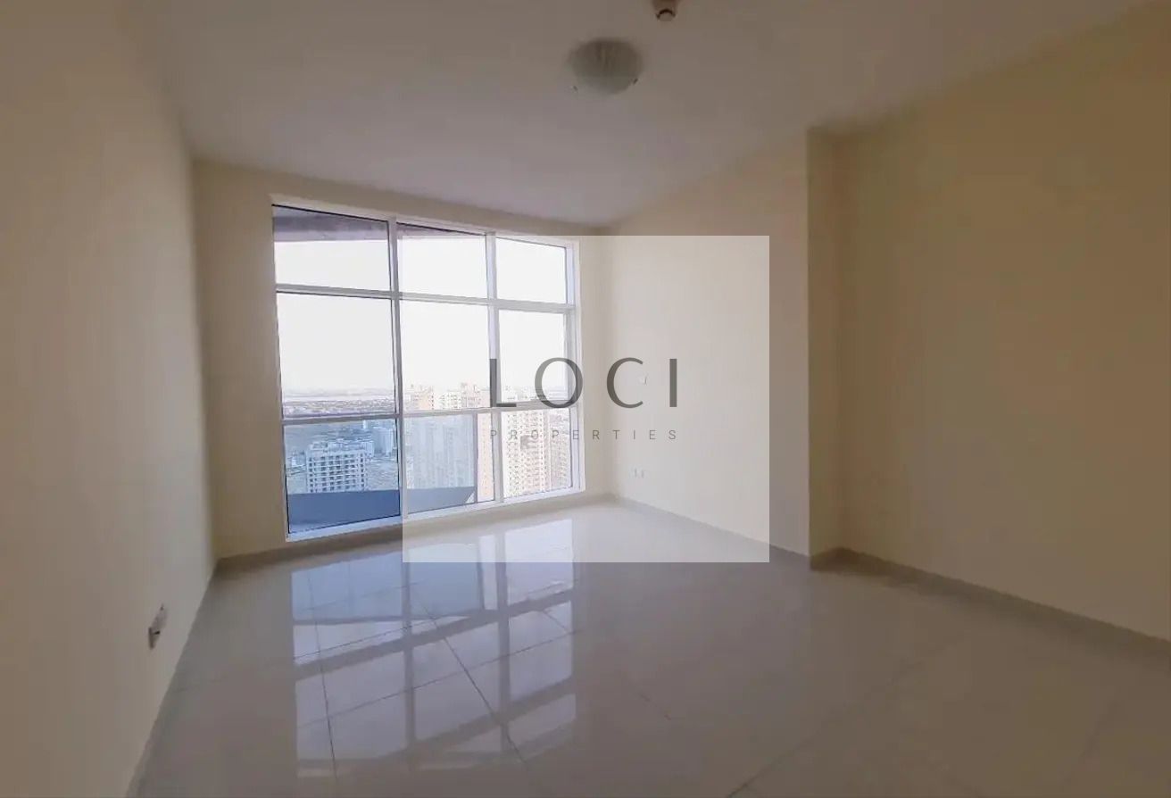 FAMILY AREA | VACANT ON TRANSFER | MID FLOOR