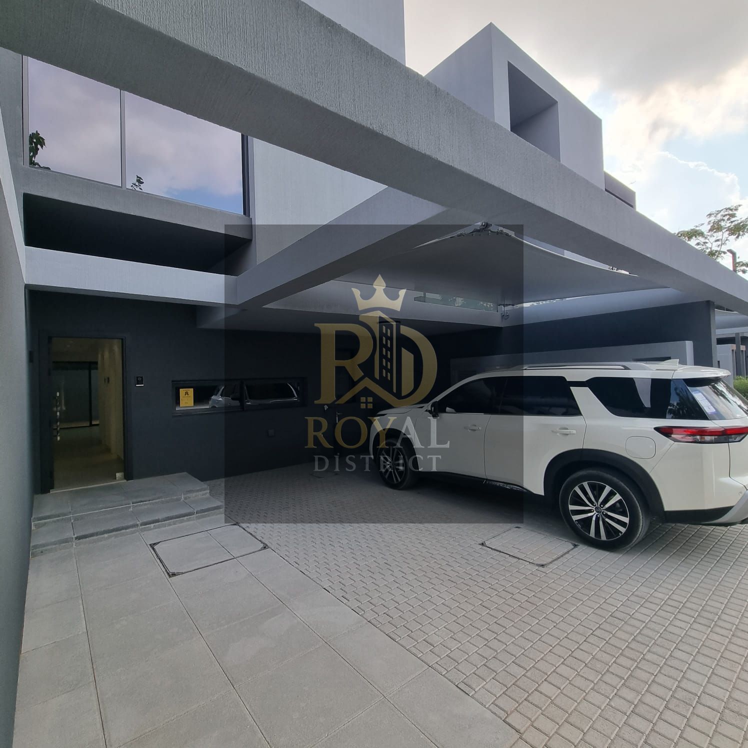 OWN A LUXURY 4-BEDROOM TOWNHOUSE + MAID’S ROOM | HIGH-QUALITY FINISHES | IN THE MOST PRESTIGIOUS RESIDENTIAL COMMUNITY | FREEHOLD | HOT DEAL PRICE