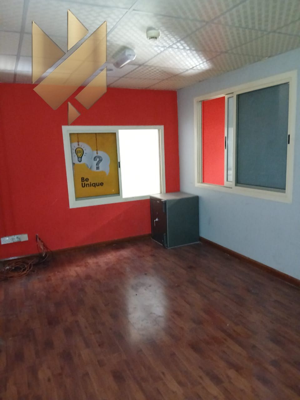2,500 sq ft warehouse | Mezzanine | Offices | Bathroom | Pantry | Prime location | Any activity | Sewage available