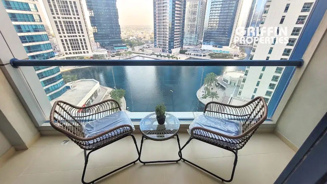 1BED Duplex | Upgraded | Lake view | High floor