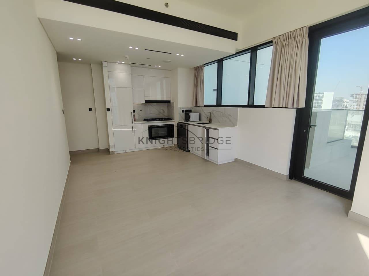 Private Pool- Kitchen Appliances | Well Maintained