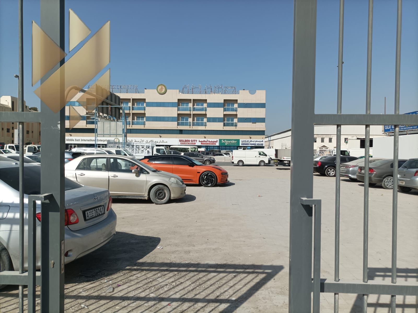 For annual rent – a plot in Industrial Area 5 – Sharjah. Excellent opportunity. Area: 13,000 sq ft