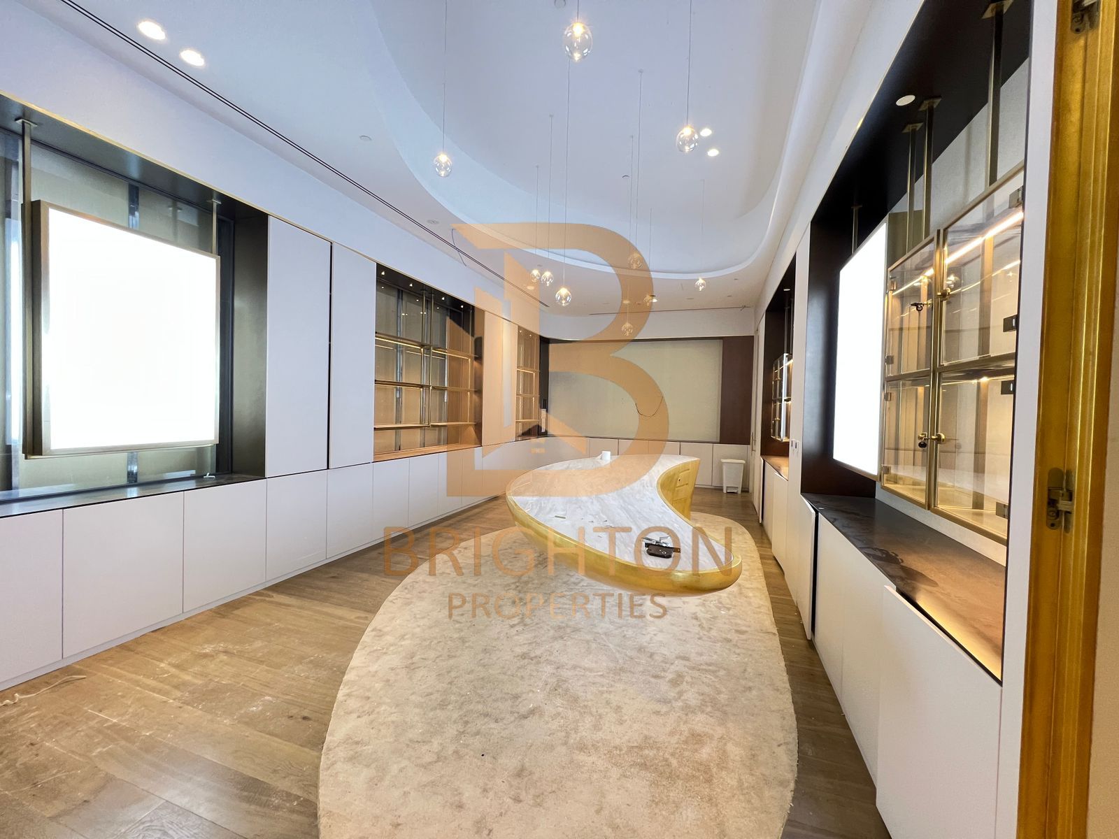 Elegant 1 BR Showroom in Al Bateen - Prime Location