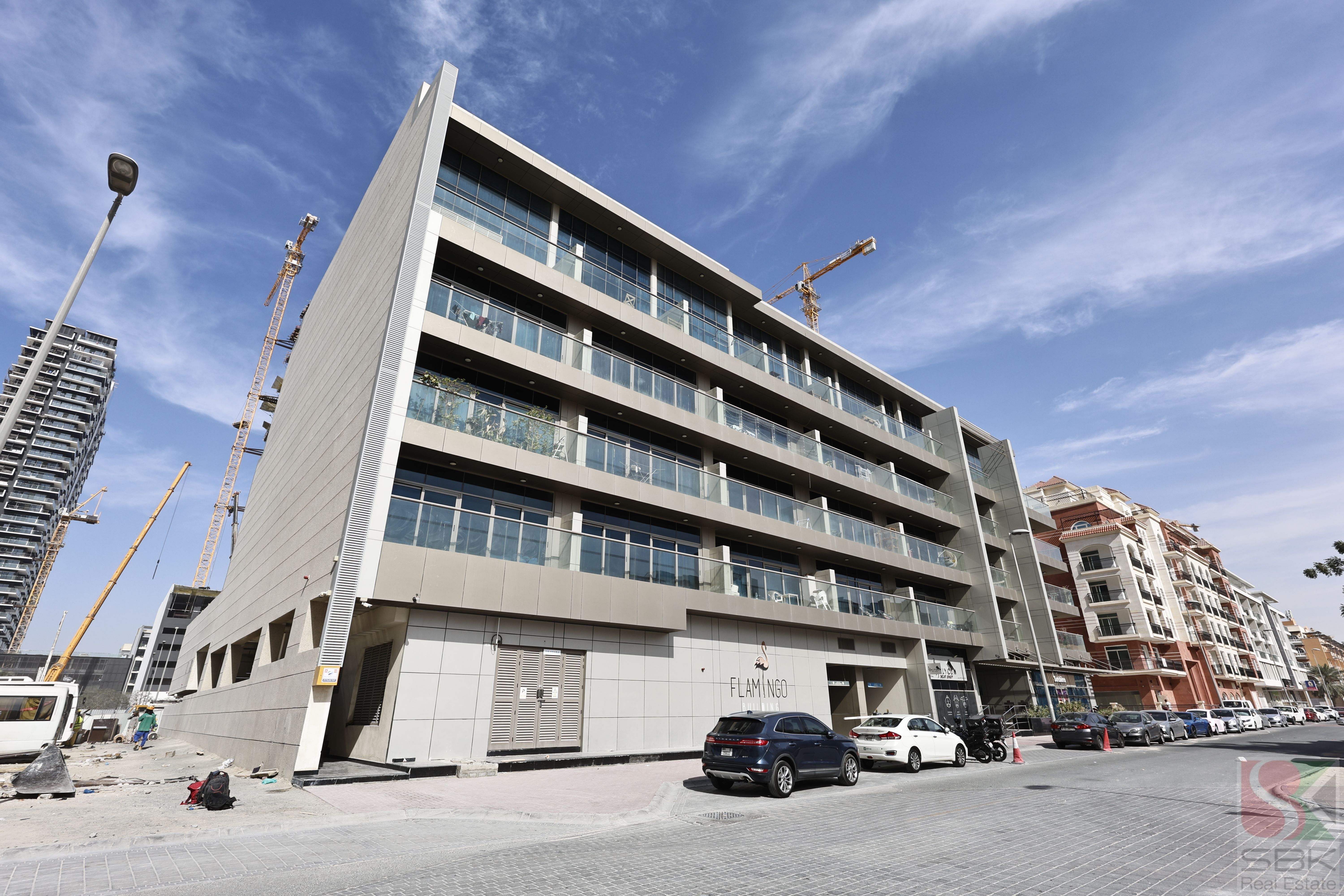 Spacious Duplex 1BHK with balcony, Easy exit to Al khail road