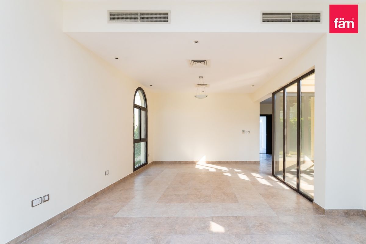 Single Row | Close To Mosque | Vacant