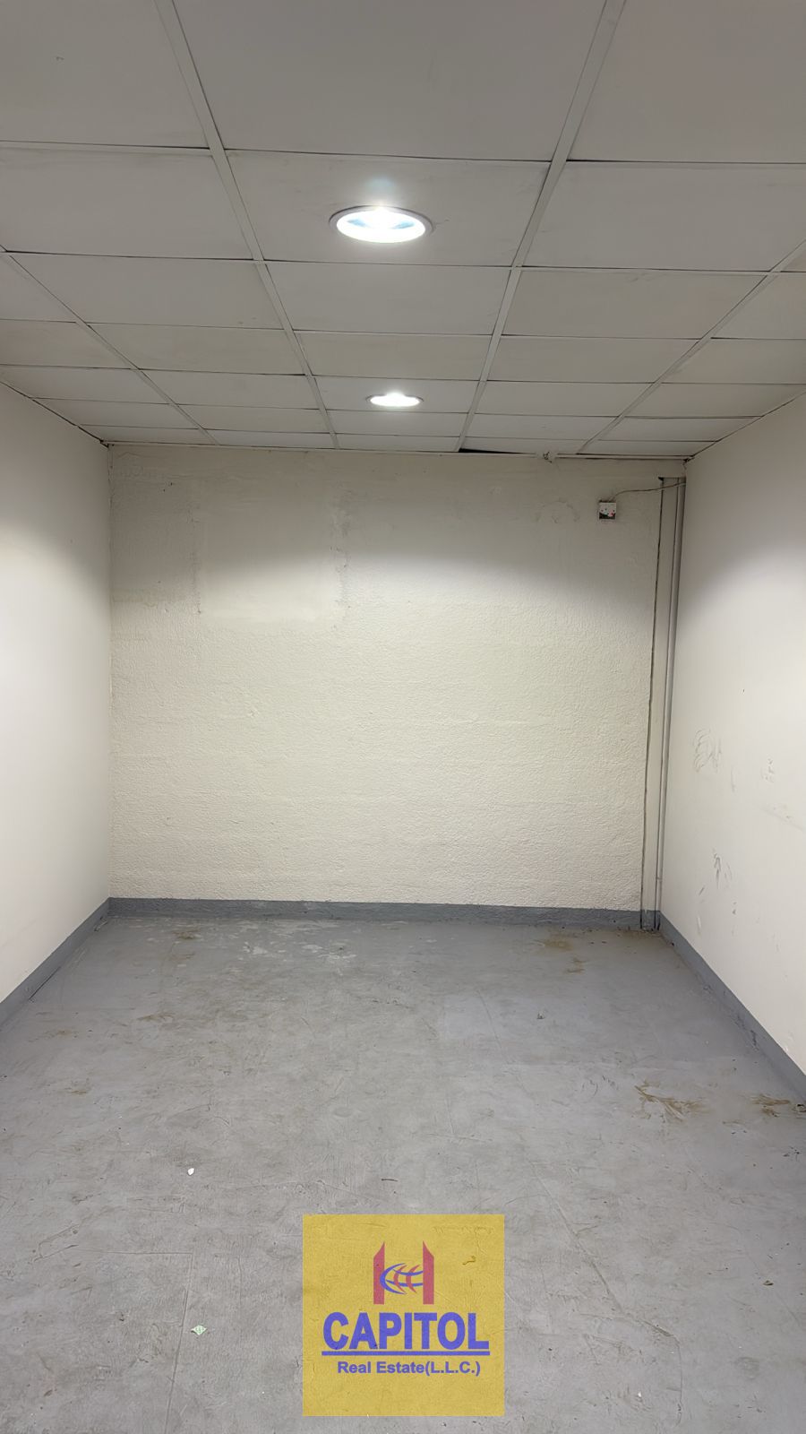 SMALL STORAGE WAREHOUSE FOR PERSONAL OR BUSINESS PURPOSE