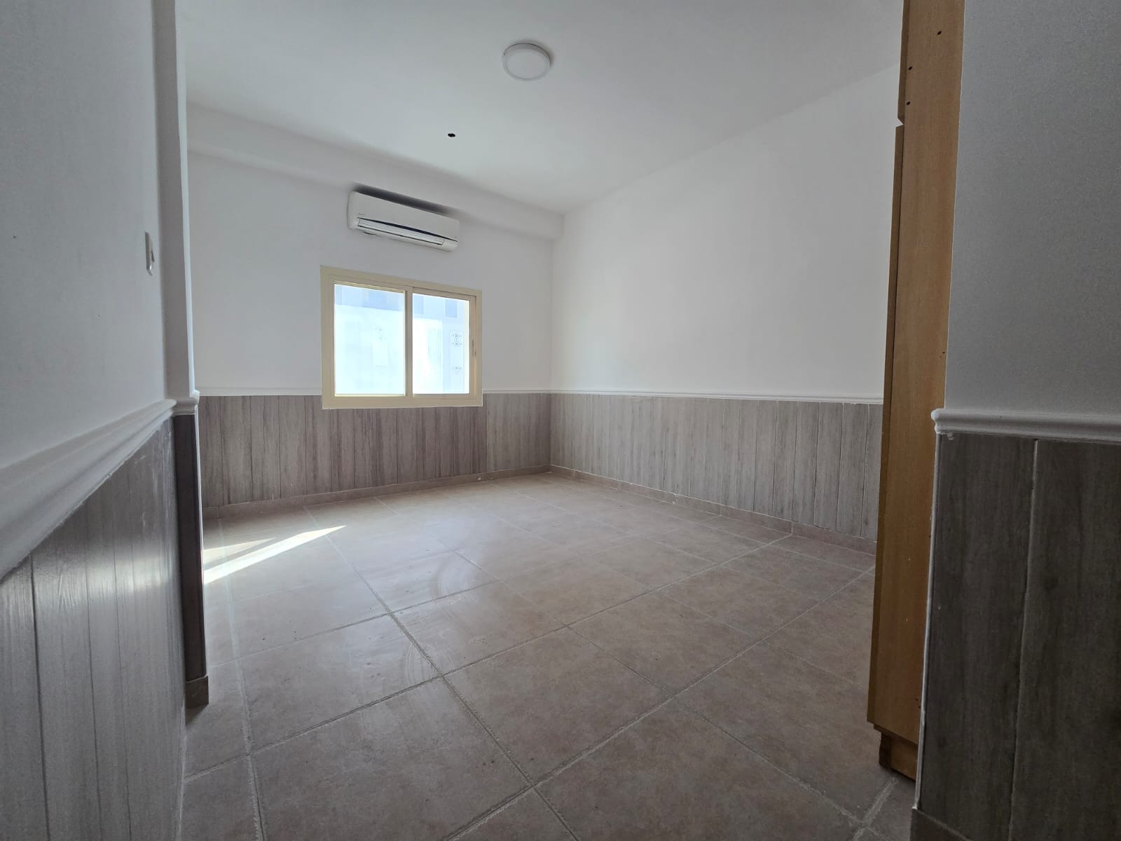 1 Bedroom Apartment in Al Rawda – Central AC, Laundry Room – Near Sheikh Mohammed Bin Zayed Road – Security Cheque