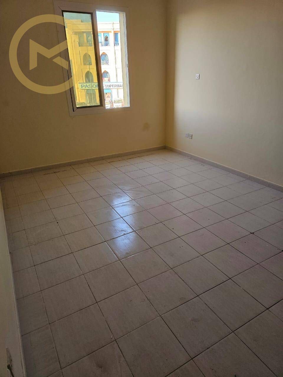 Spacious 1 Bedroom| Well Maintained | No Balcony