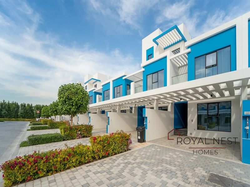 Brand New 4 BR Villa Near Amenities Built Appliances