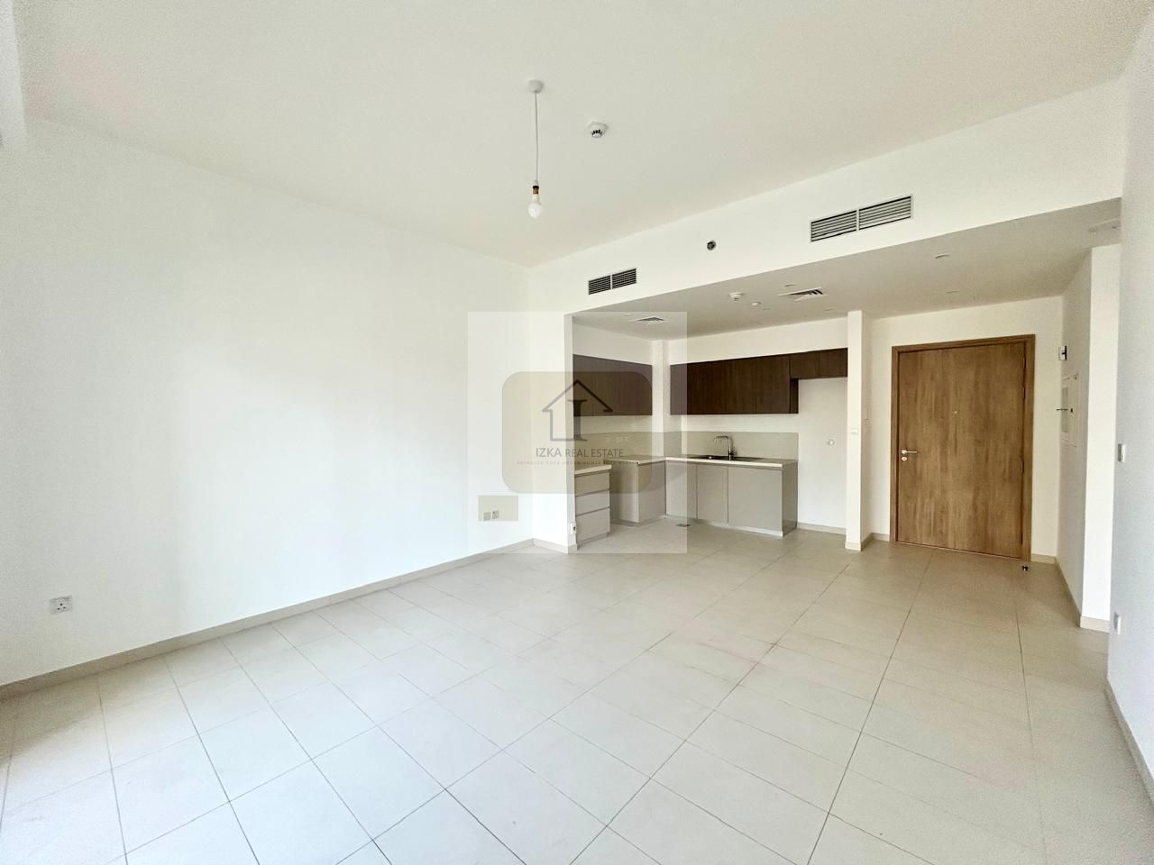 Pool & Park View | Vacant | Chiller Free