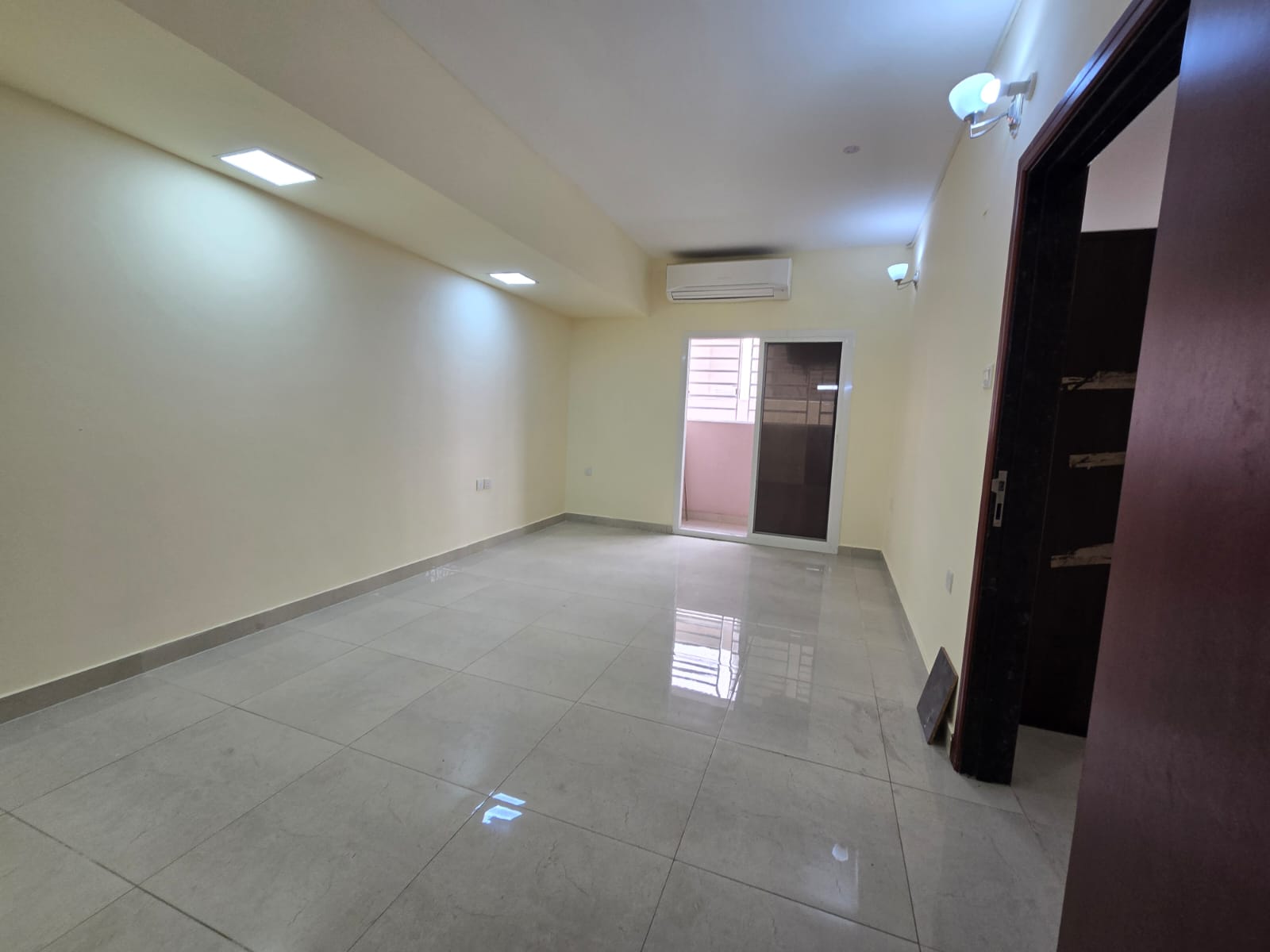 One bedroom and living room in Al Rashidiya, prime location close to all services, easy access to the Dubai and Sharjah highway.