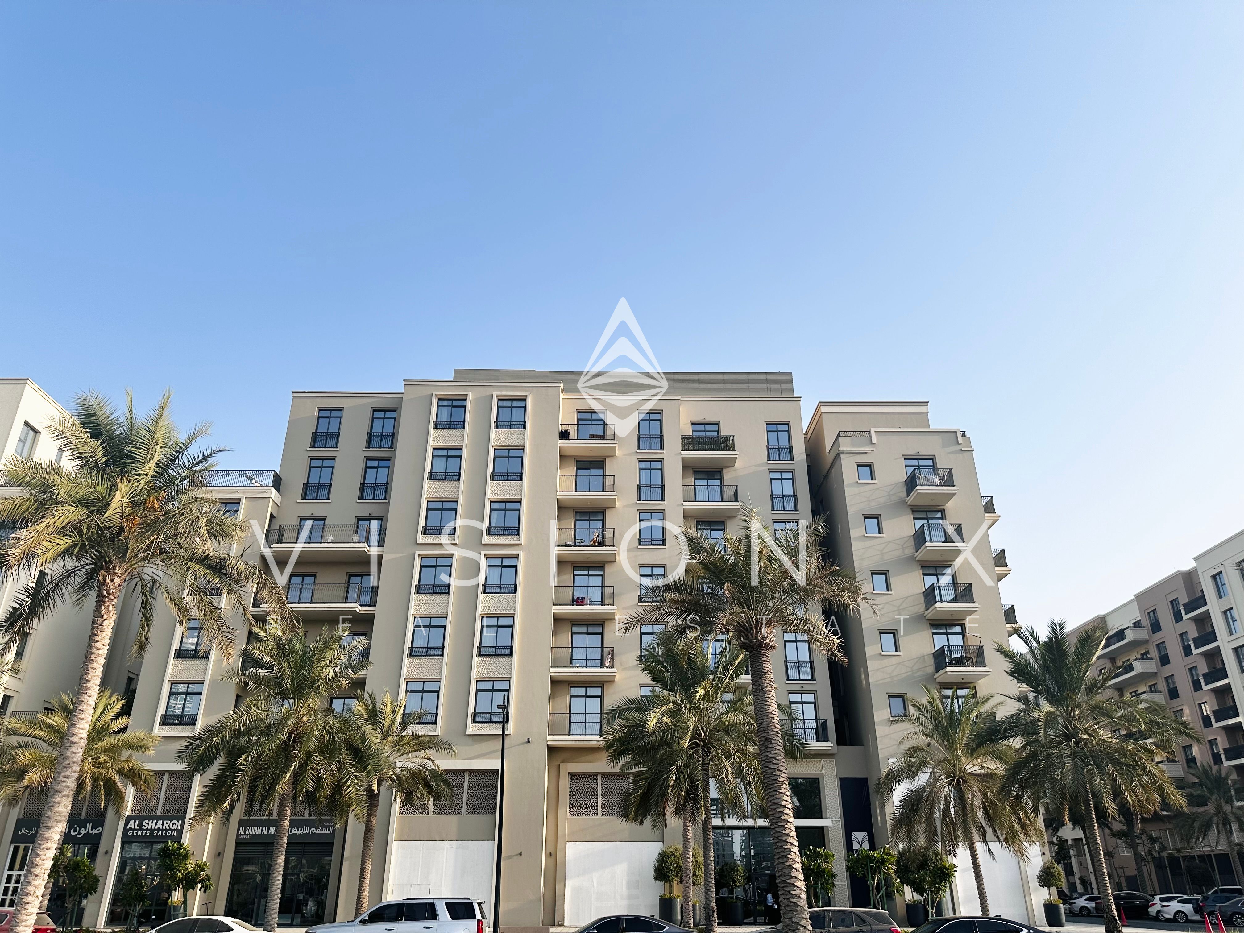 Waterfront | Prime Location | elegant