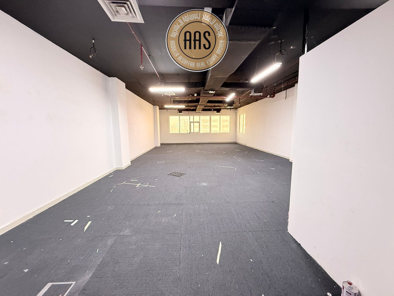 SPECIOUS OFFICE FOR RENT|INLUSIVE ALL UTILITIES BILL|NEARBY BUS STOP|IN DIP-1