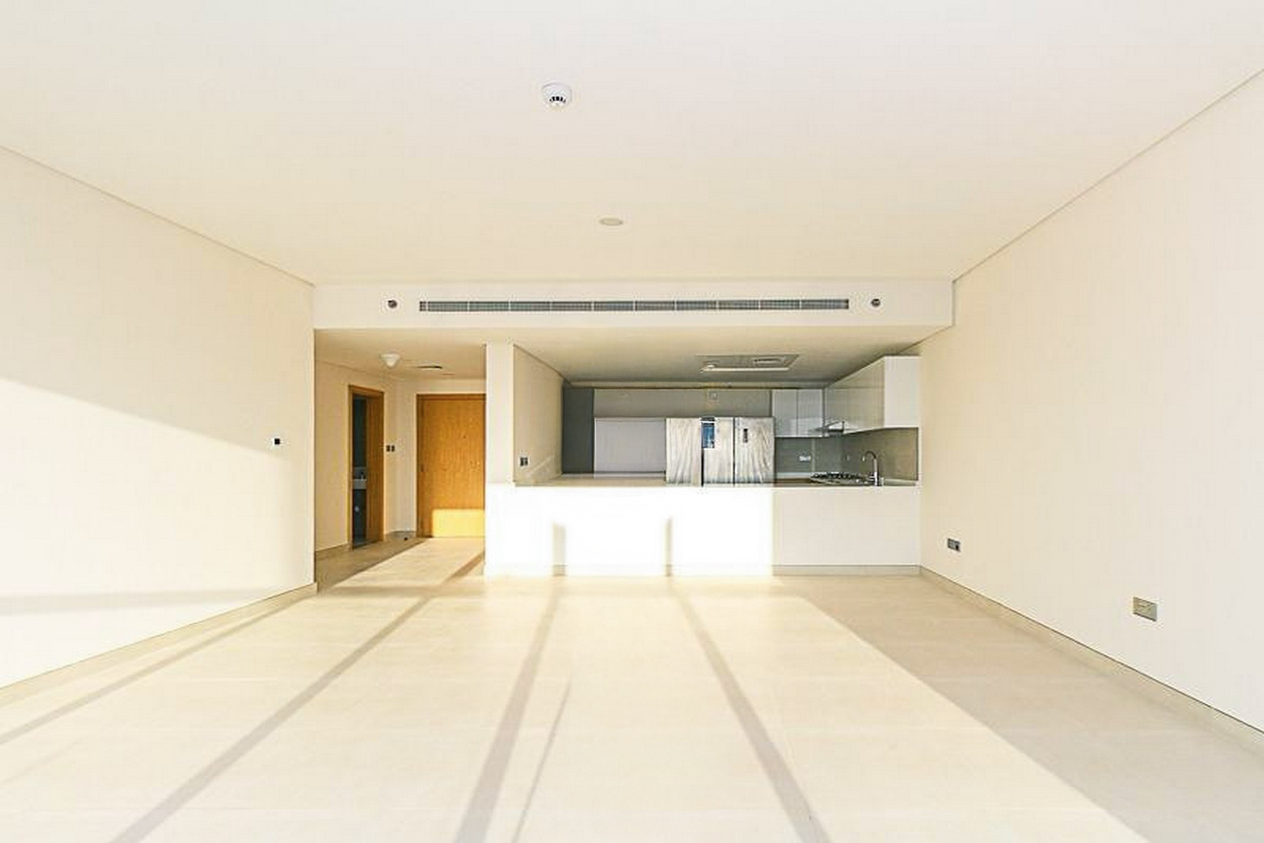 Negotiable |Ready to Move-Corner Unit|L-Huge Size