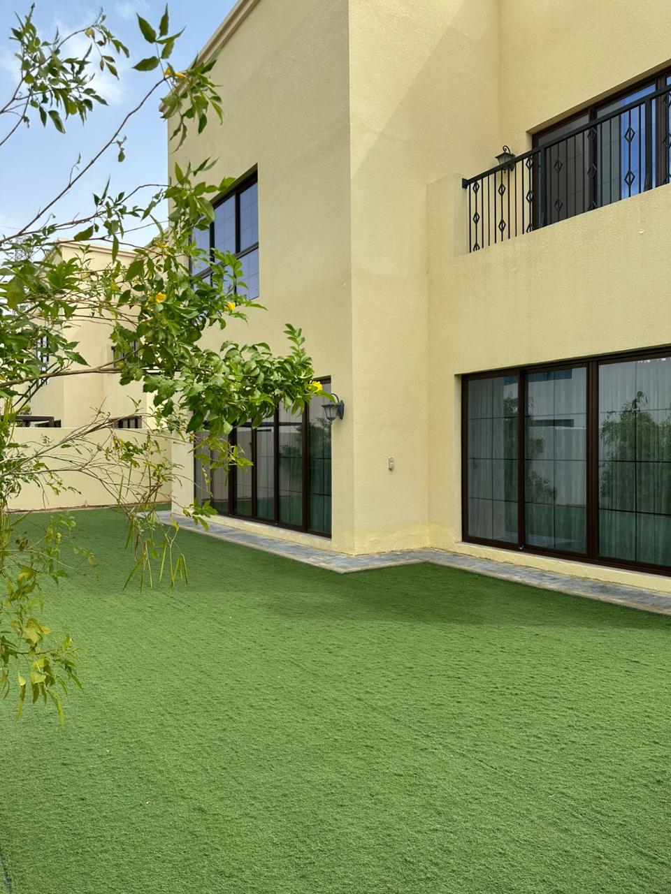 Prime Location |Spacious 4 BHK with Maid Room