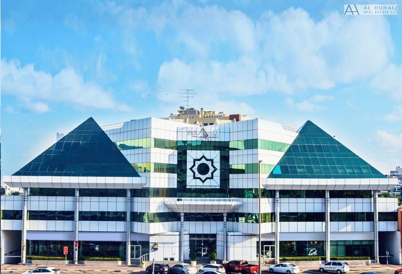Chiller Free | 3000 Sqft | Inside Building | Vacant Soon