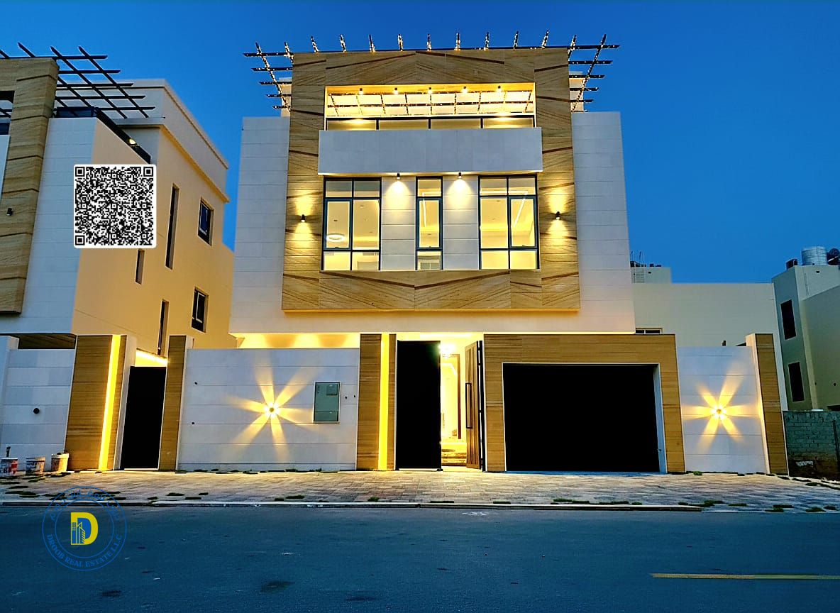 For sale: 3-story villa, 5 bedrooms with a swimming pool and roof , AC, electricity, and water. Luxurious finishes in Al Helio 2