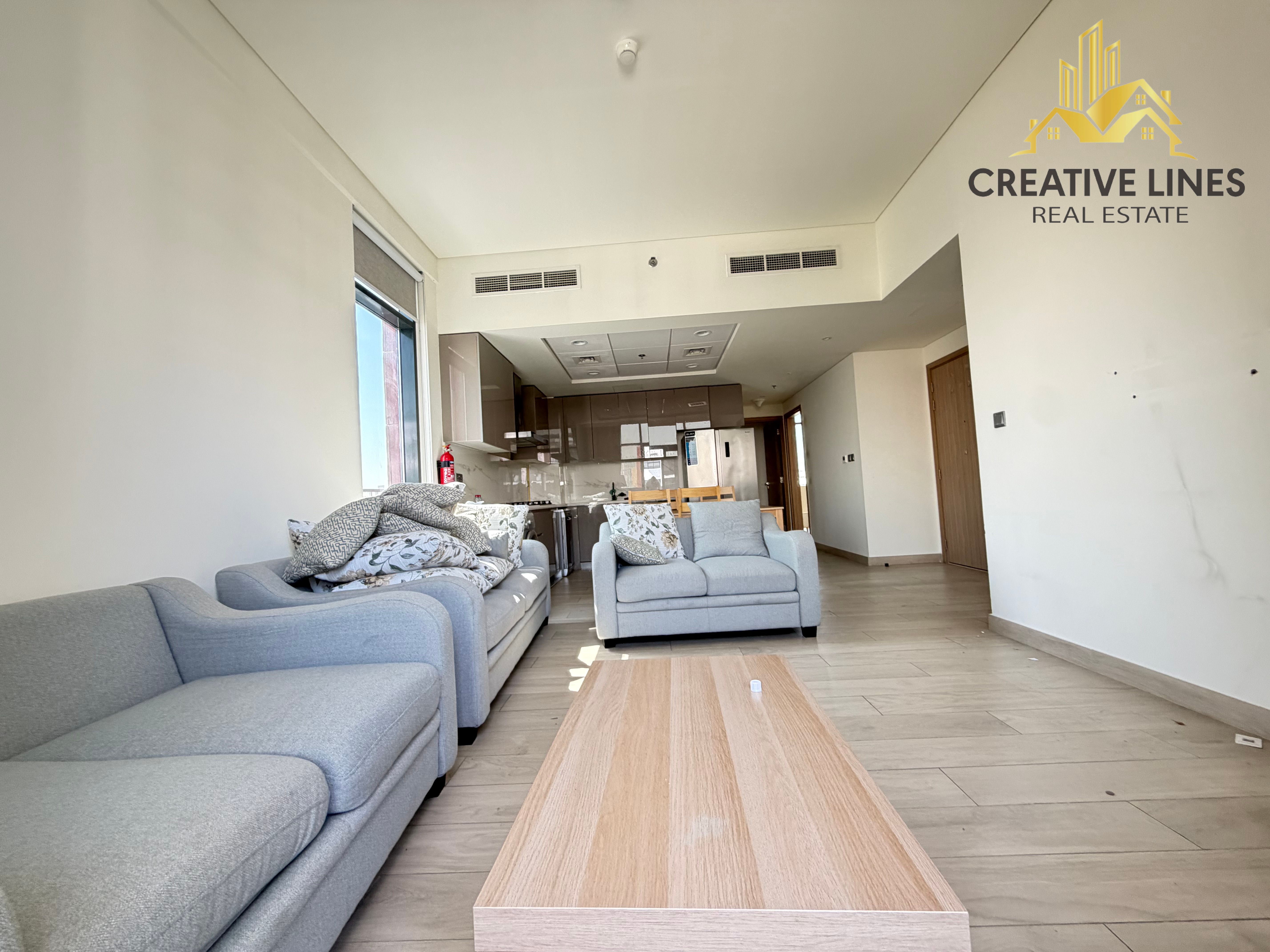 FULLY FURNISHED | COZY LAYOUT 3-BHK | HIGH FLOOR