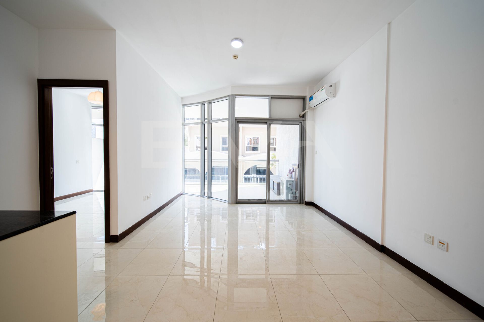 Ready To Move | Unfurnished | Upgraded
