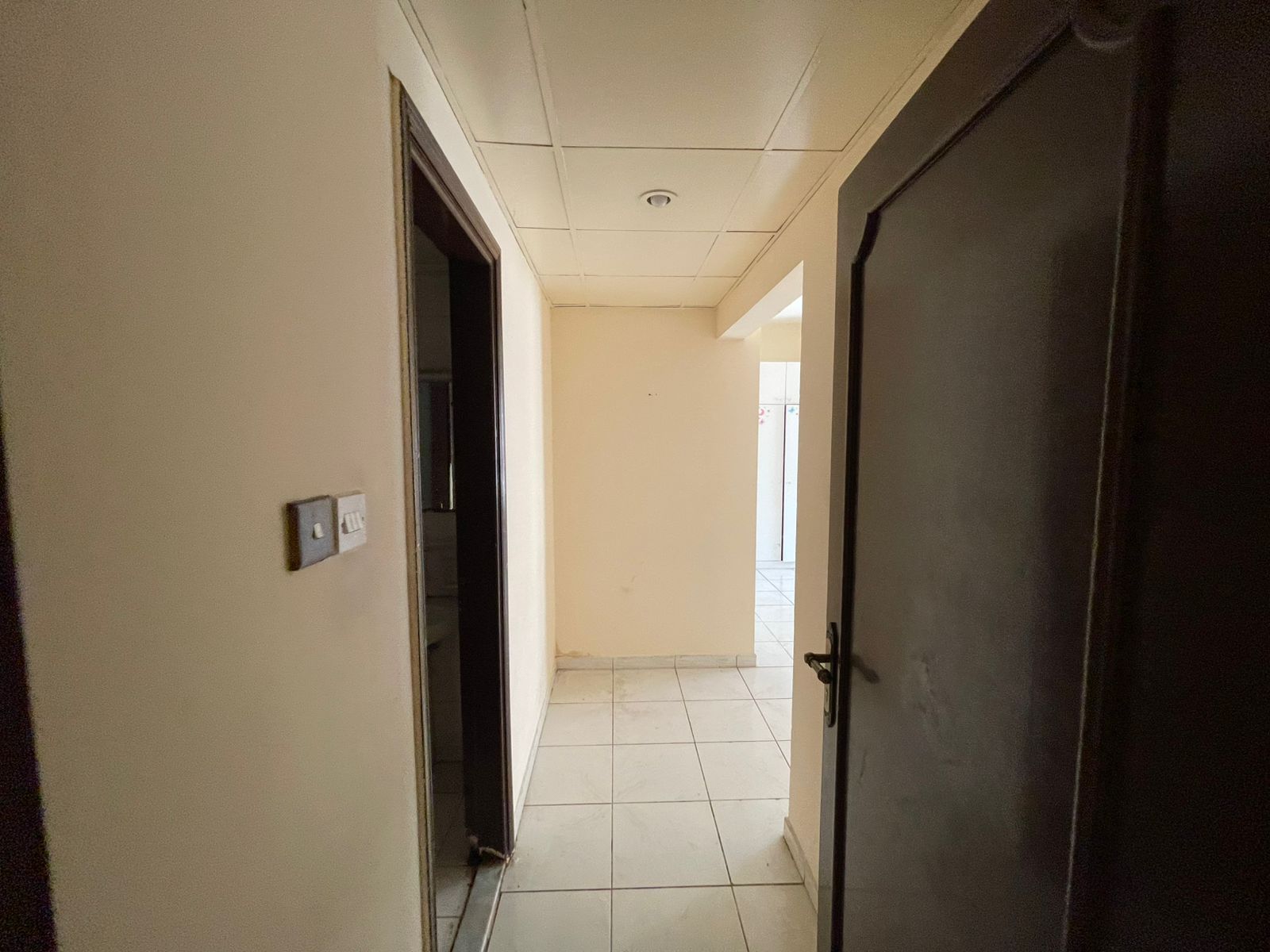 **Annual Rent in Al Nahda – Sharjah | Dubai Road** An unmissable opportunity Cheapest and largest studio with a separate kitchen **Price: AED 25,00