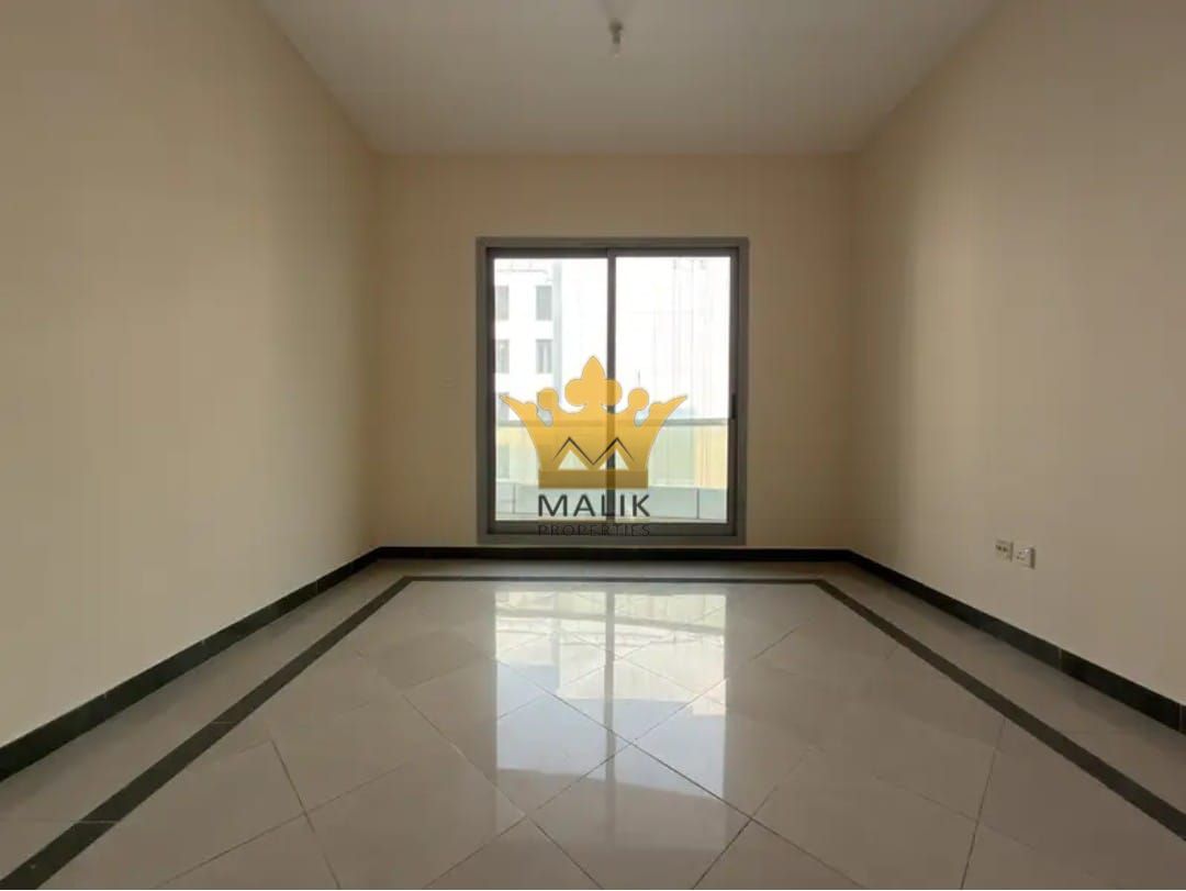 Chiller Free Studio | Close To Metro | Pool & Gym | 4 Cheques