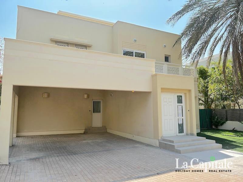 LARGE PLOT | READY TO MOVE | KEYS IN HAND