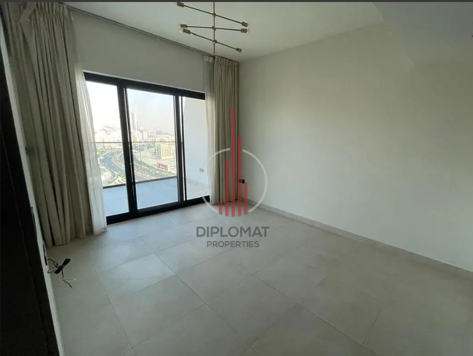 Spacious 1 Bedroom | Unfurnished | Prime Location | Binghatti Creek