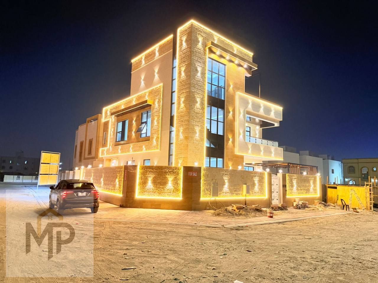 A prime opportunity to own a corner villa directly on the main road, close to all amenities, with a swimming pool, rooftop terrace, and space for elev
