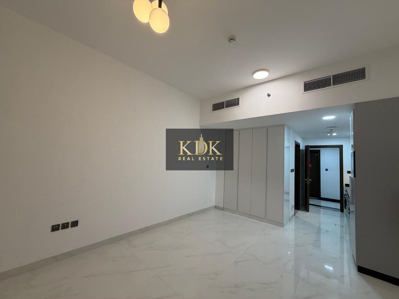 High-Floor Studio | Balcony | Downtown City View | Uniestate Supreme Residence, Arjan