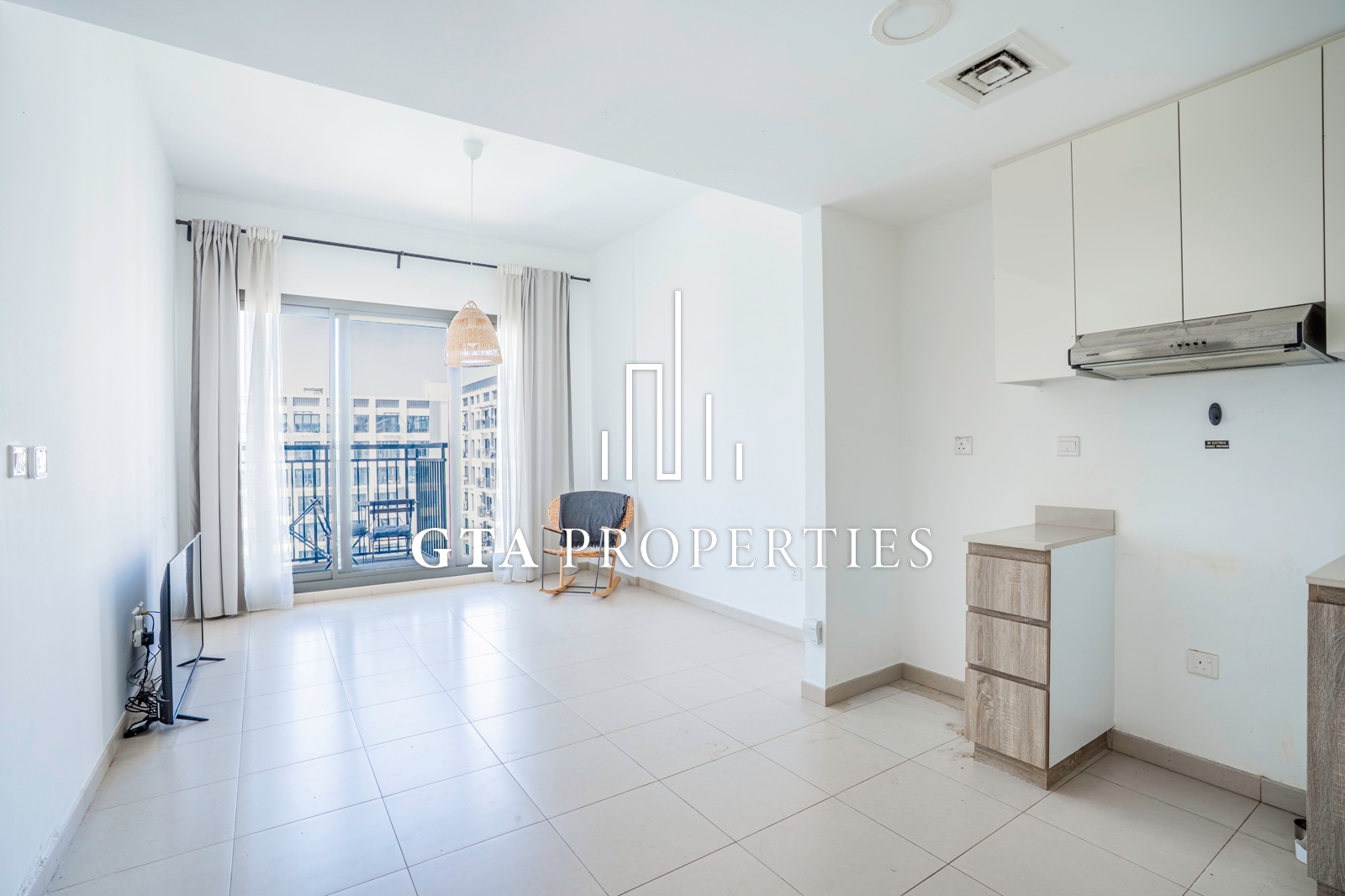 Unfurnished | Vacant | Family Community
