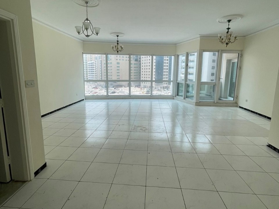 3 Bedroom Apartment for Rent – Al Majaz 2 | Sharjah