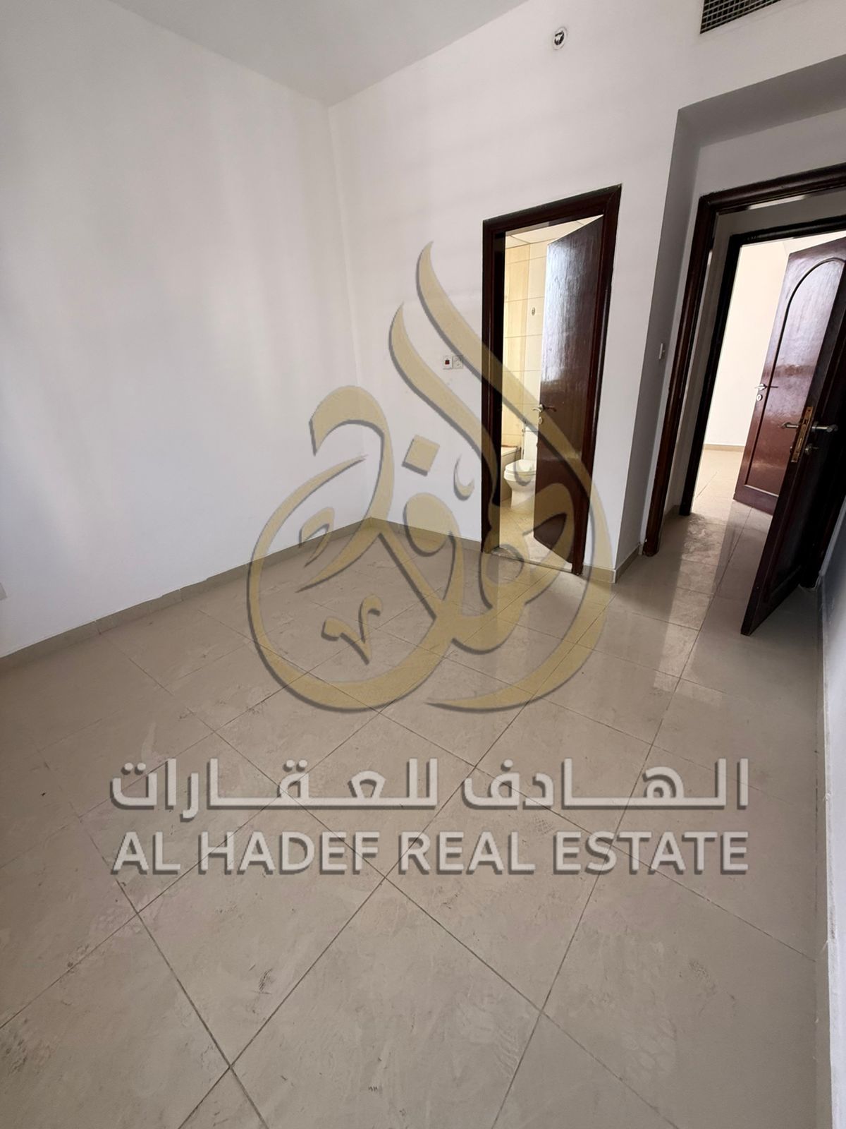 2 Bedroom Apartment for Annual Rent in Al Khan – With Parking – AED 50,000