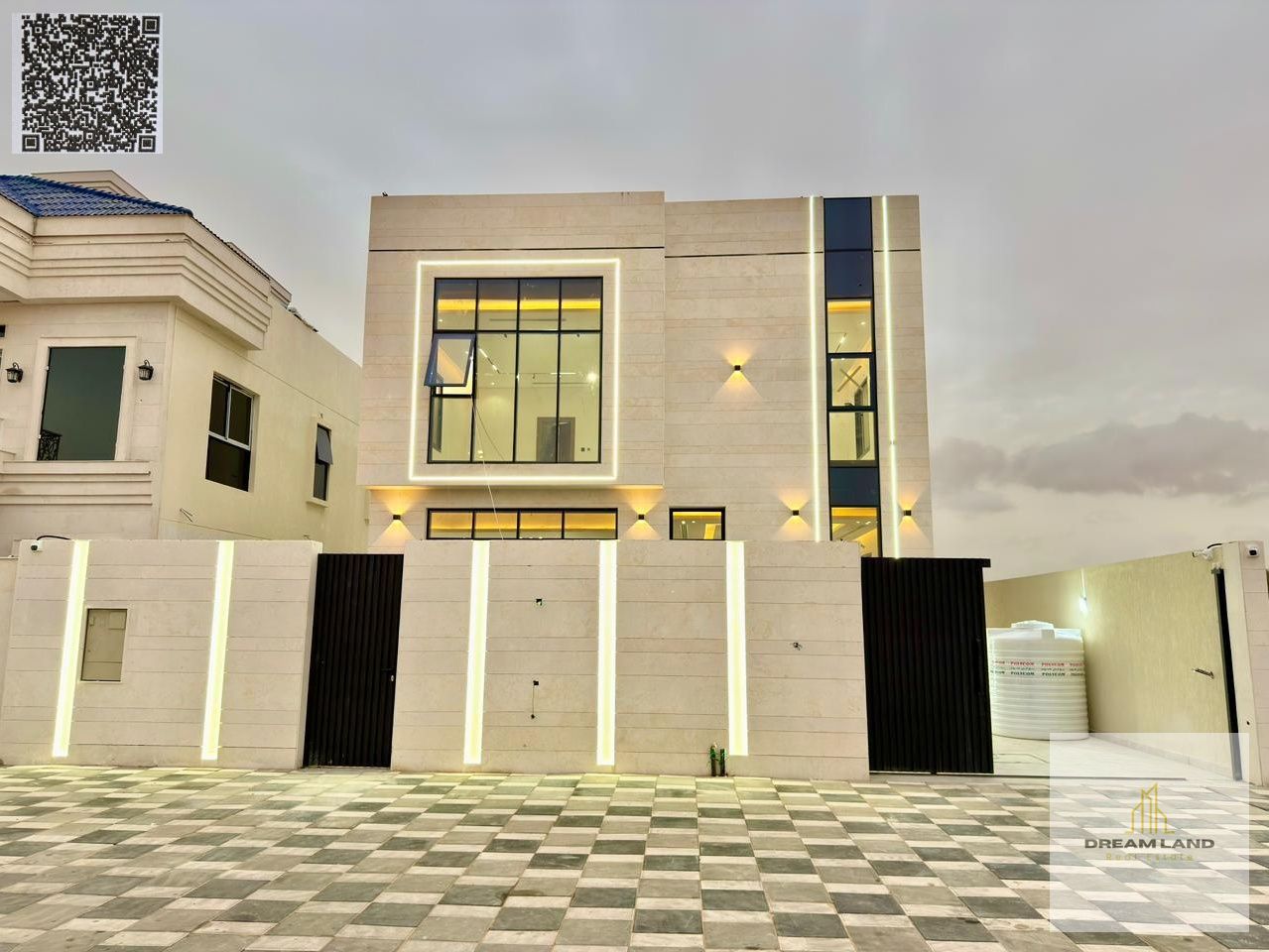Villa for rent in Al Zahia area, close to all services – 4 master bedrooms – elegant modern design, very large yard, central air conditioning