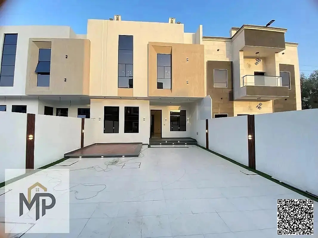 Luxury townhouse in Al Yasmin, price includes fees, negotiable, no service charge.