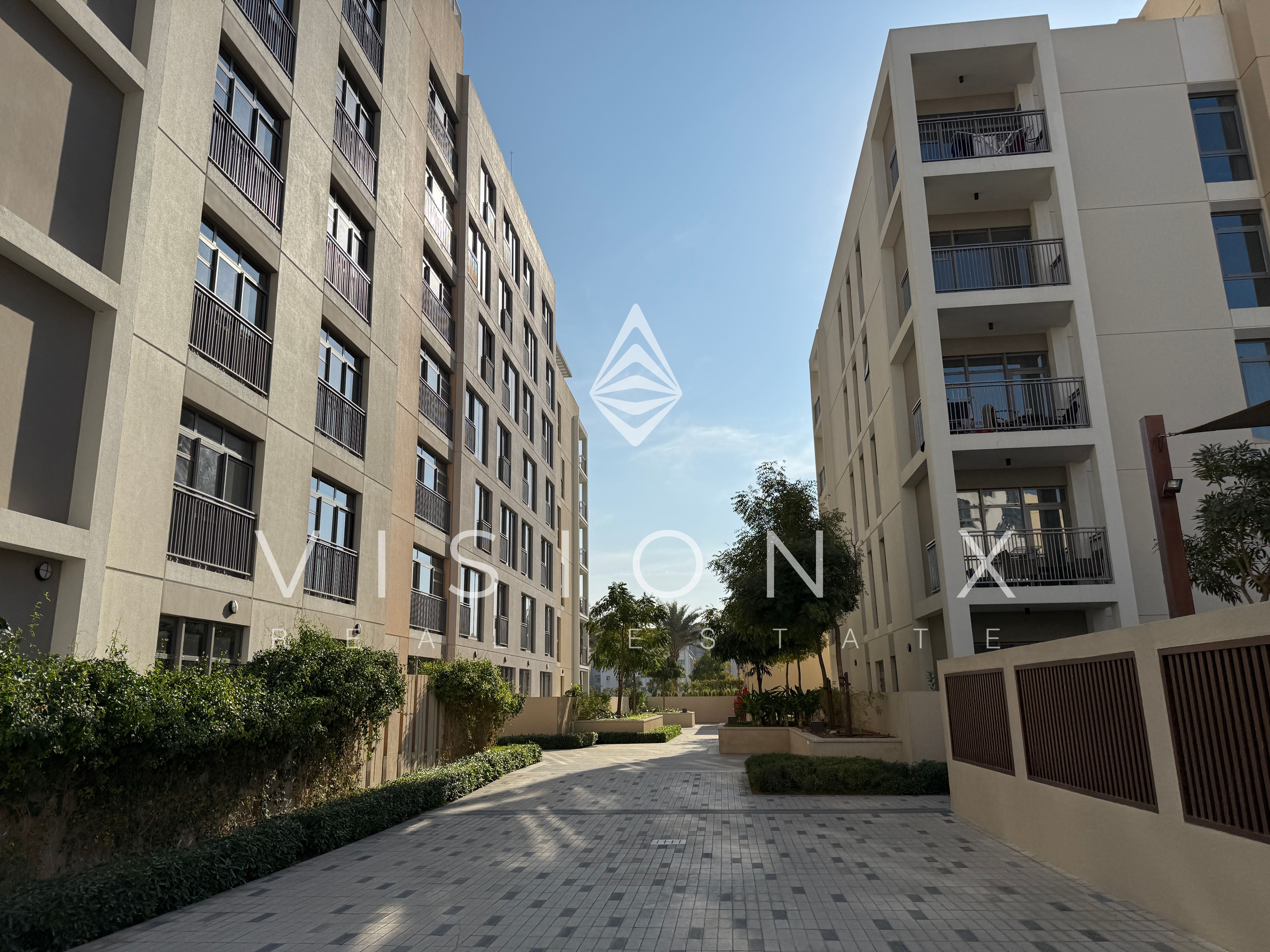 Contemporary | Quiet Spot | Ready Move