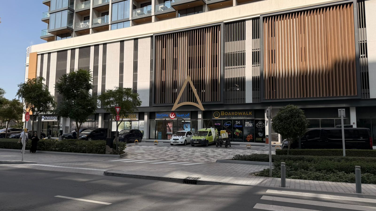 High-Visibility Retail Shop | Prime Location