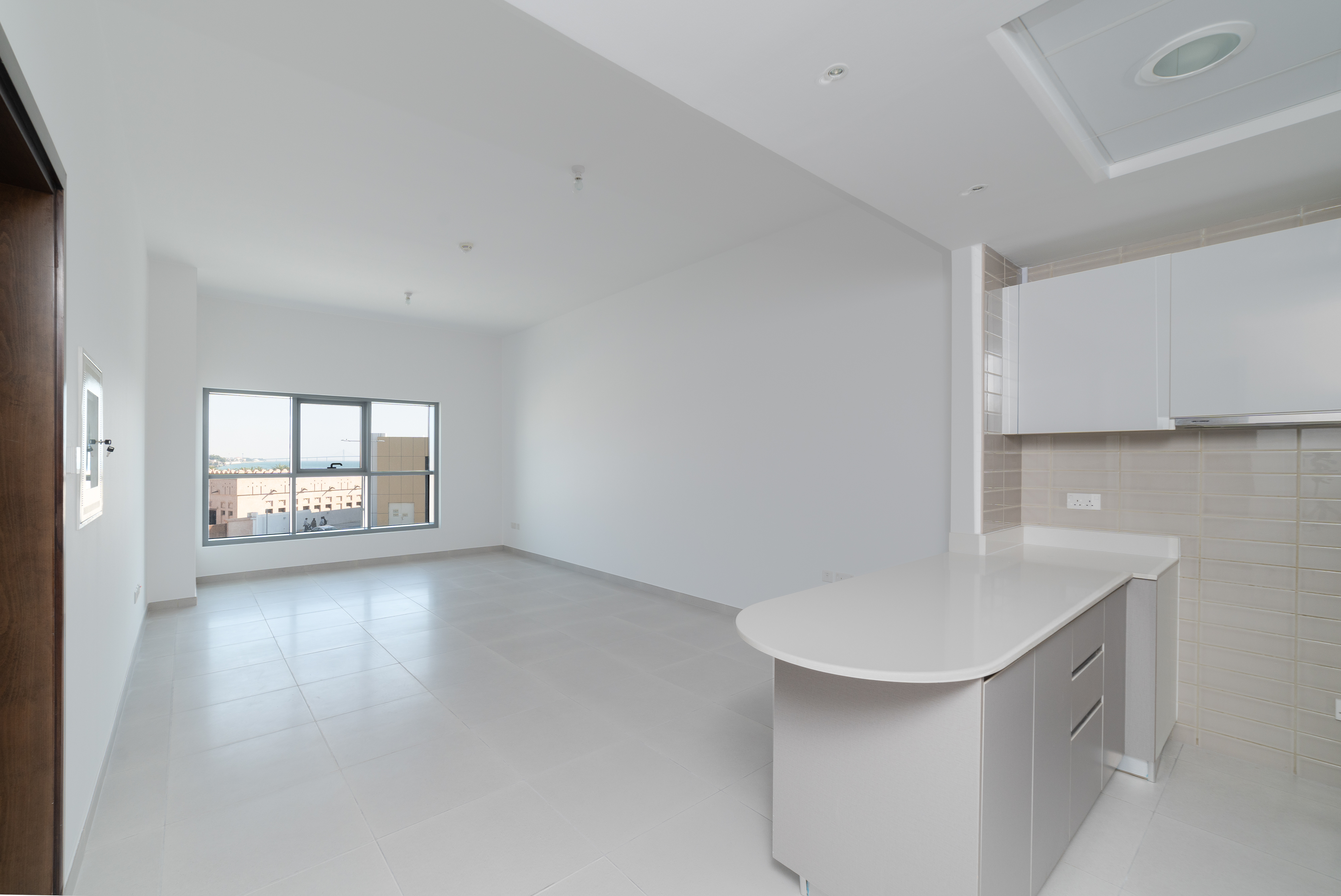 Huge 1BRl Parkingl Partial Seaviewl Superb Facilities!