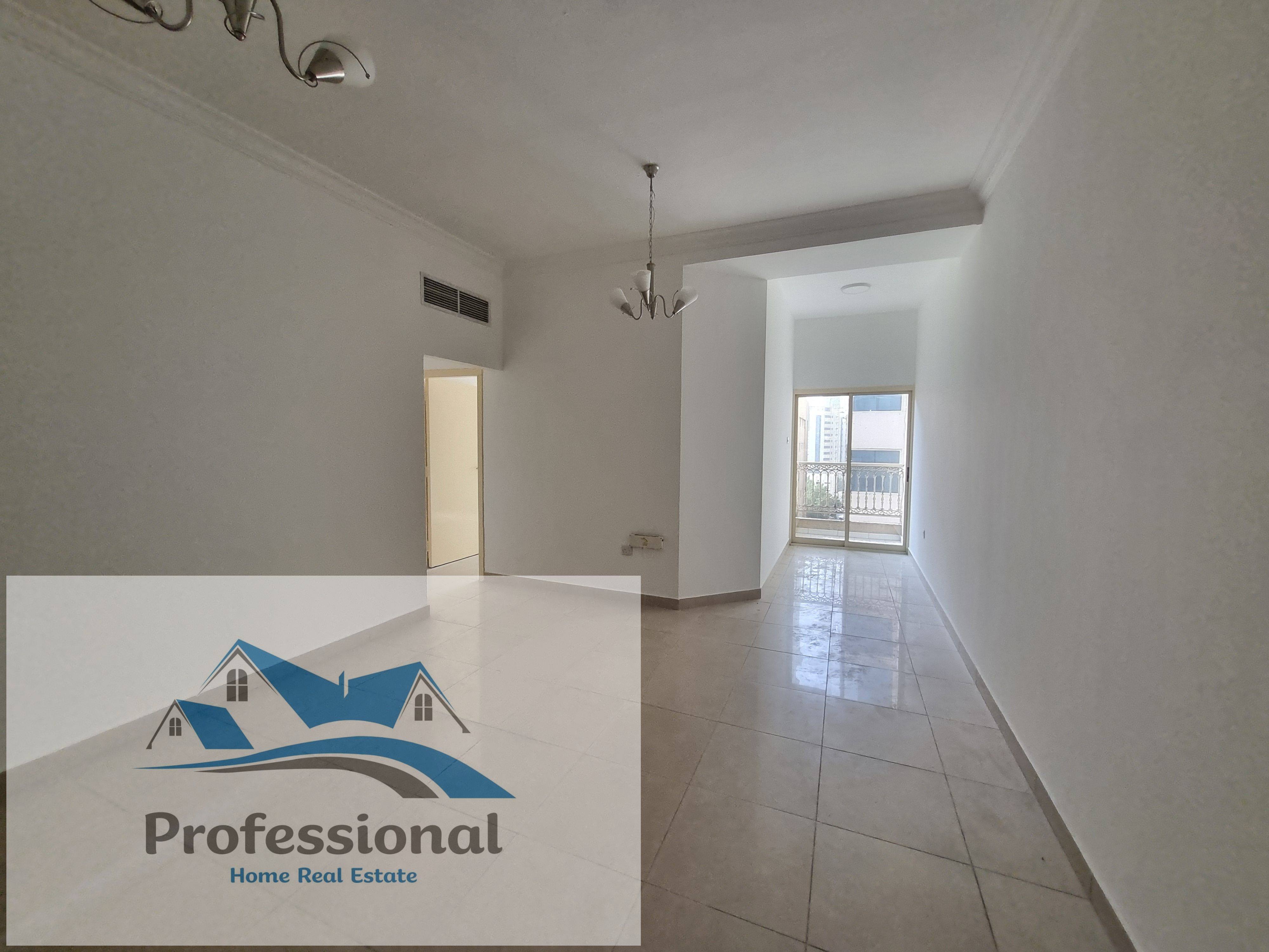 G00D HOT OFFER NICE 2BHK WITH BALCONY IN 33K NEAR TO FAMILY PARK FULL FAMILY BUILDING