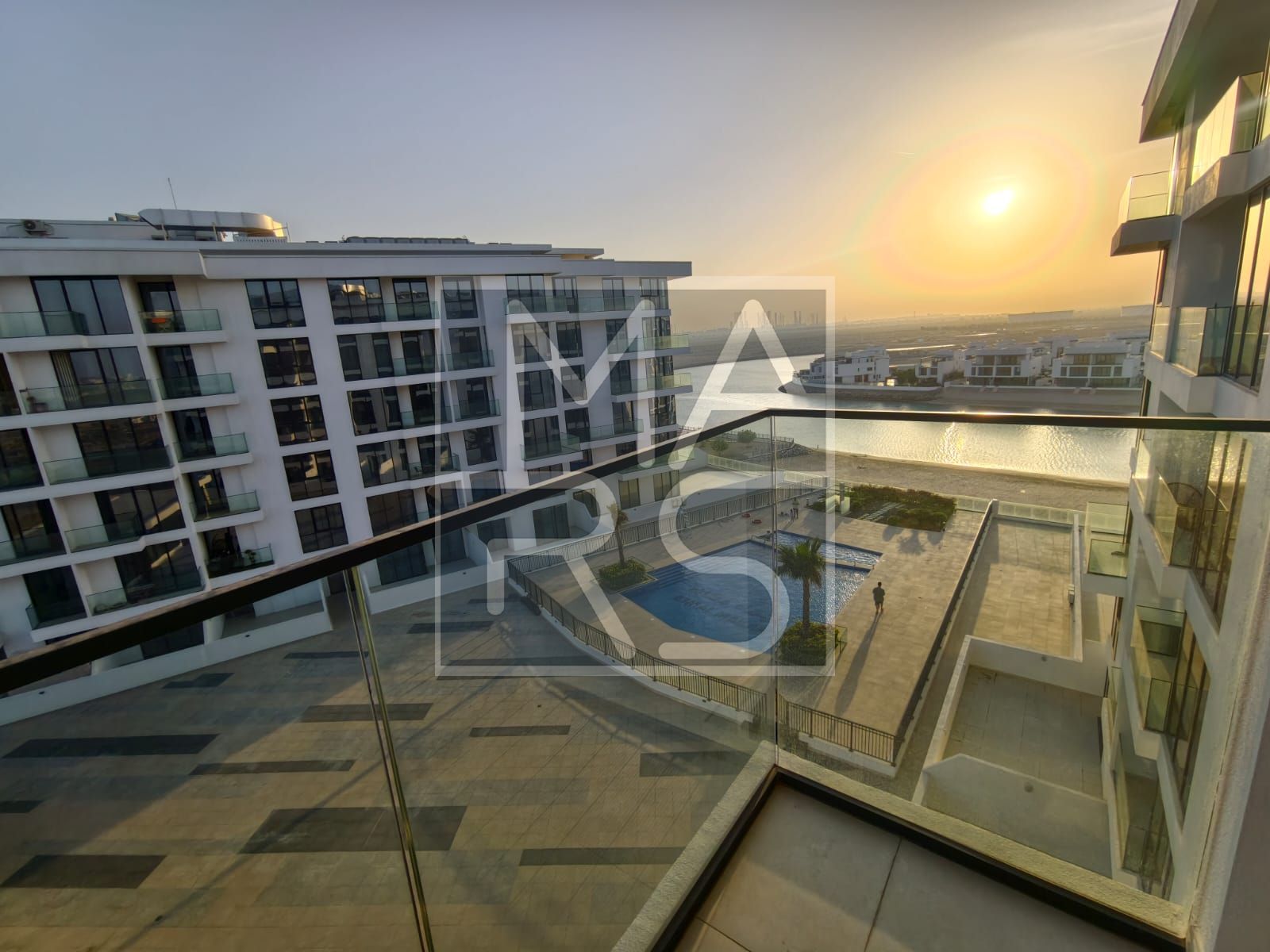 BRAND NEW STUDIO WITH BALCONY-POOL AND SEA VIEW