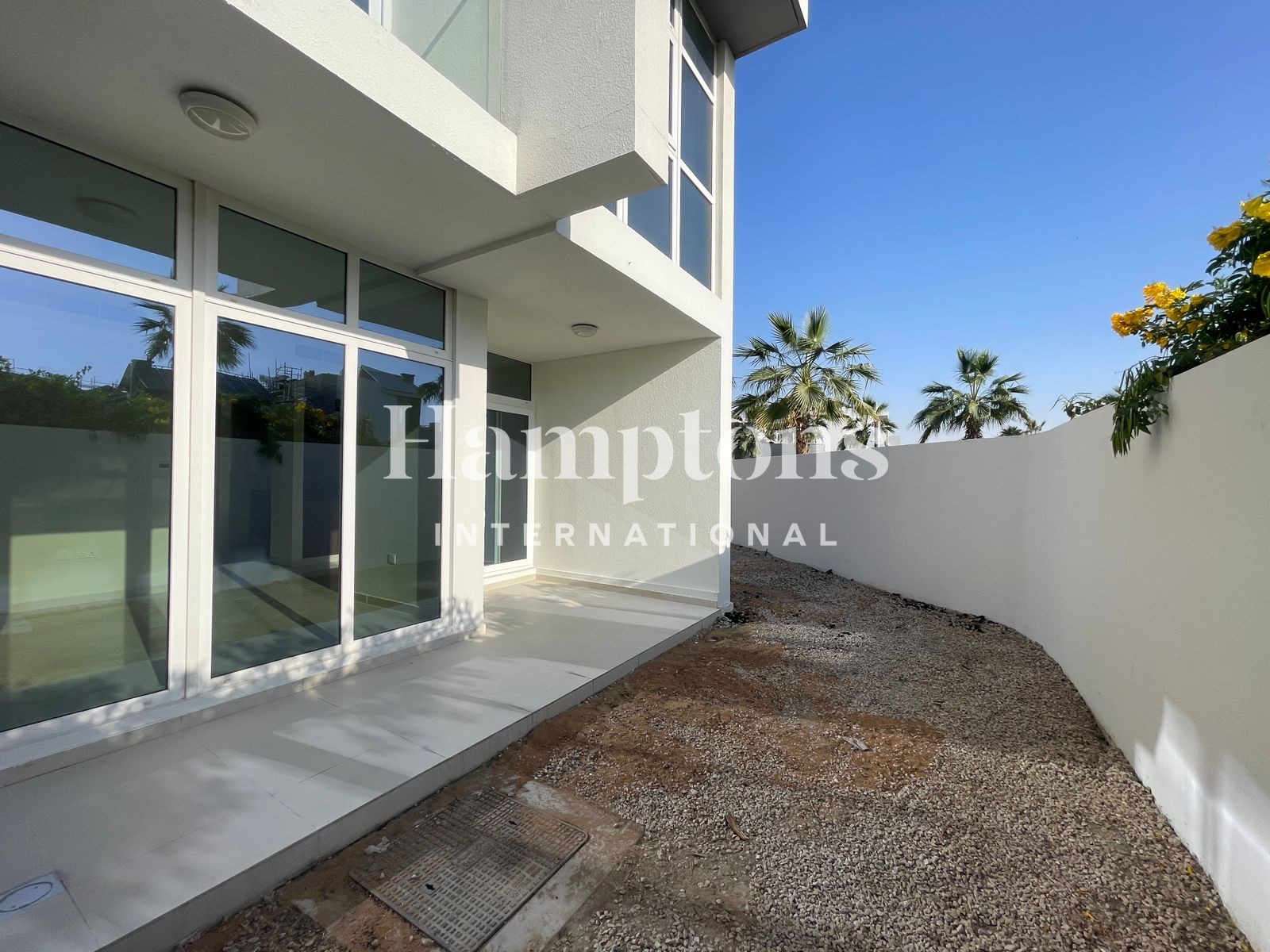 Single Row | Corner | End Unit | Next To Pool