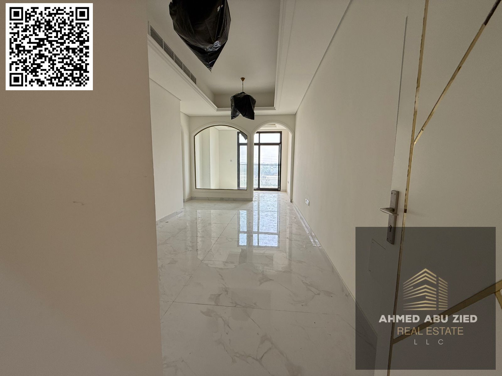First occupancy | One month free | Swimming pool | Jacuzzi | Built-in wardrobes | 3 bedrooms and living room | Majlis | 3 bathrooms | Super deluxe fin