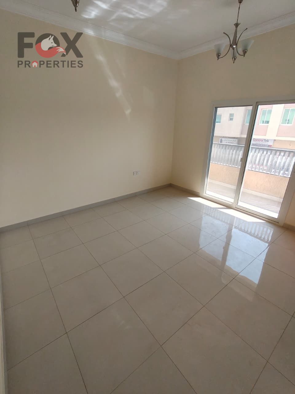First tenant | Spacious layout | Open view | One bedroom and living room in a prime location with easy access to the Dubai exit, located in Al Rawda.