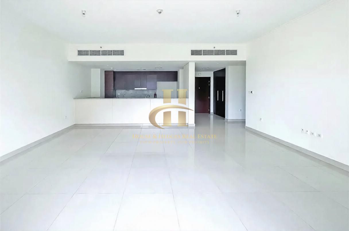 Unfurnished | Ready to Move | Fitted Kitchen