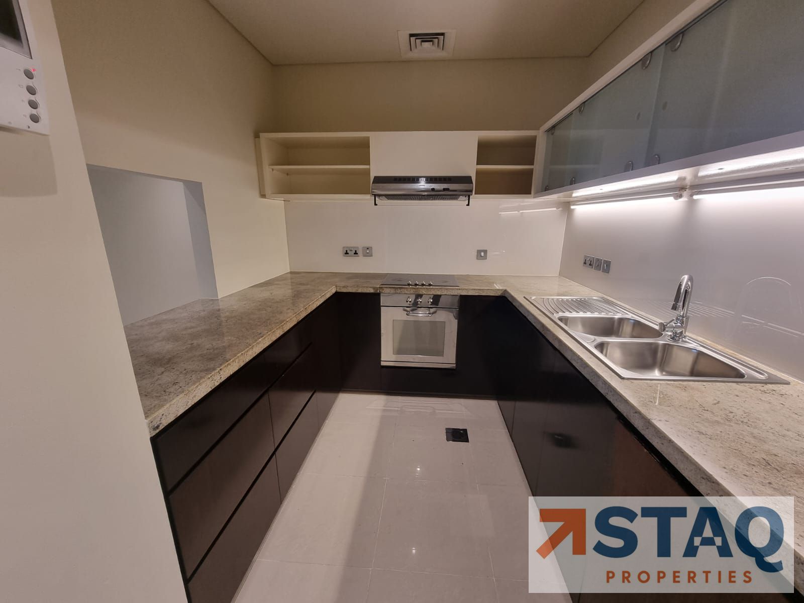 1BHK Apartment For Rent Near To World Trade Center Metro