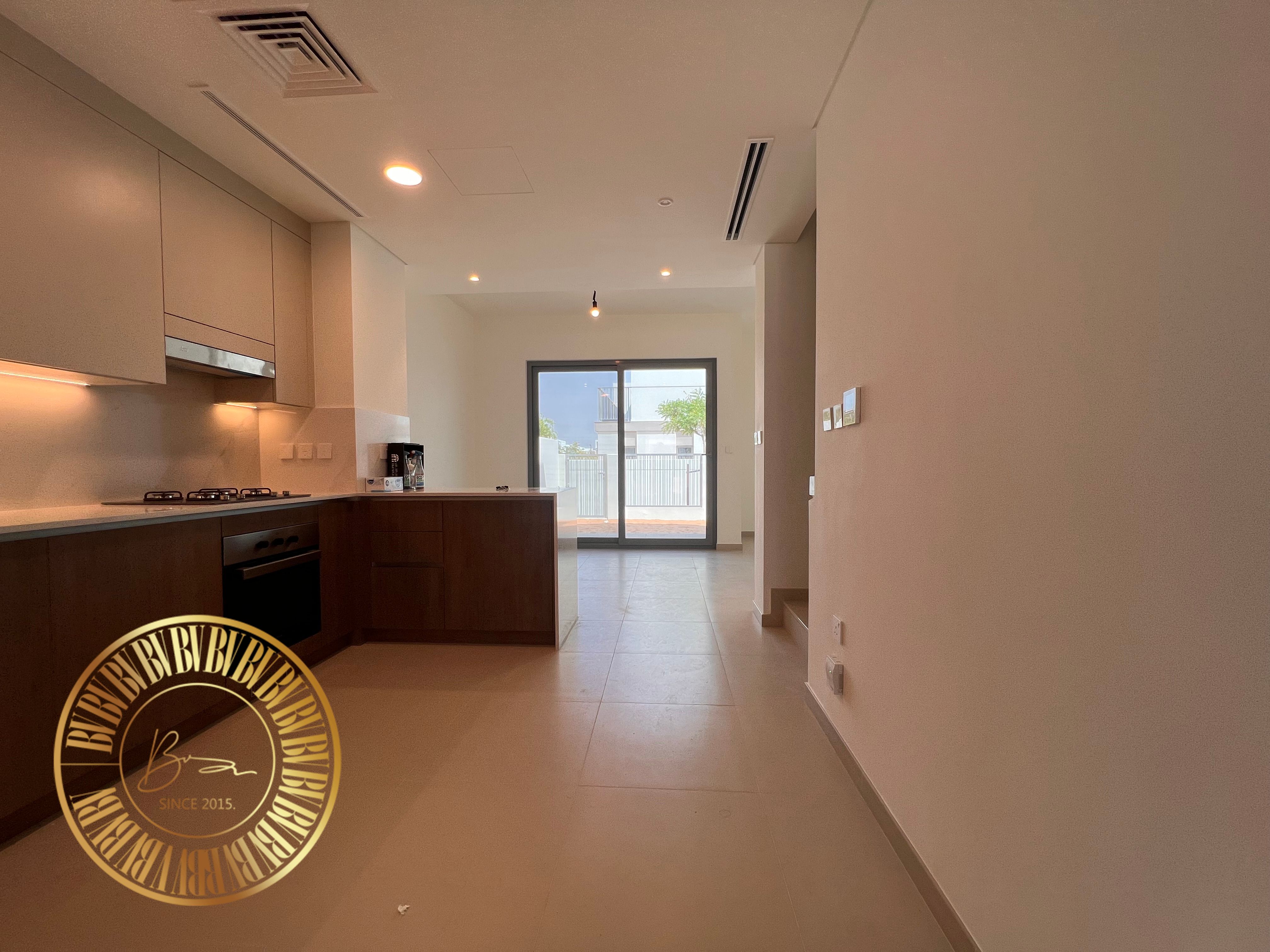 3 BEDROOM PLUS MAID S - NEAR POOL - INTERNAL UNIT