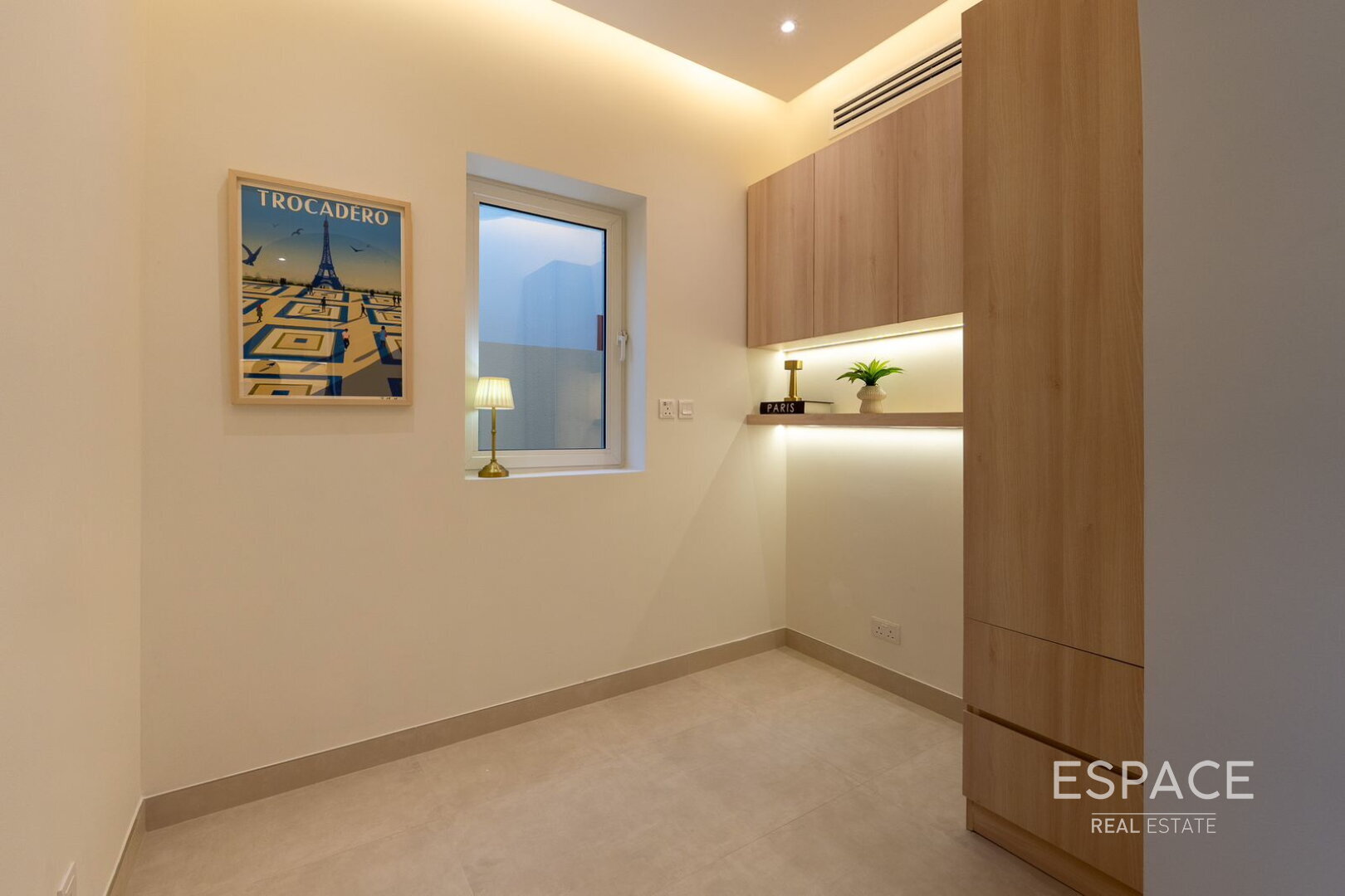 Fully Renovated | 3 Bed | Pool and Park