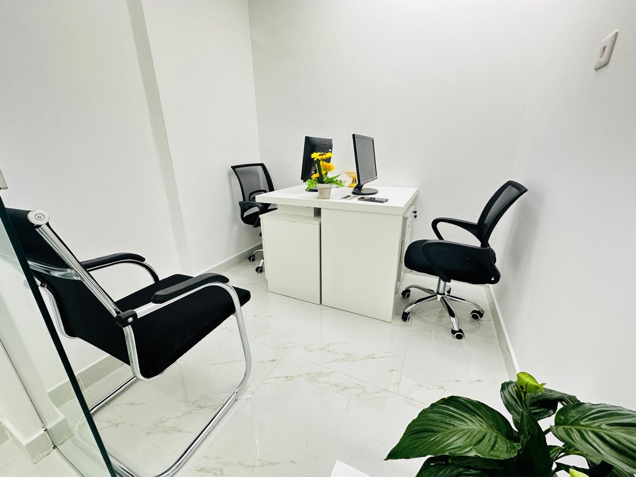 Fully Fitted Office | Direct from Owner | Near To Metro Station |