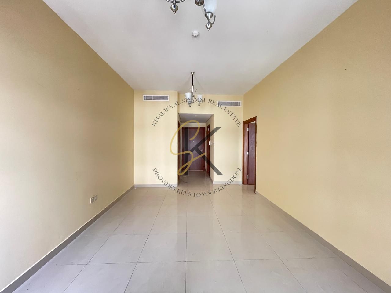 Spacious Unfurnished 1BHK with Balcony & Dedicated Parking | 2 Washrooms | 960 Sqft Family Apartment in Muwailah Commercial, Sharjah