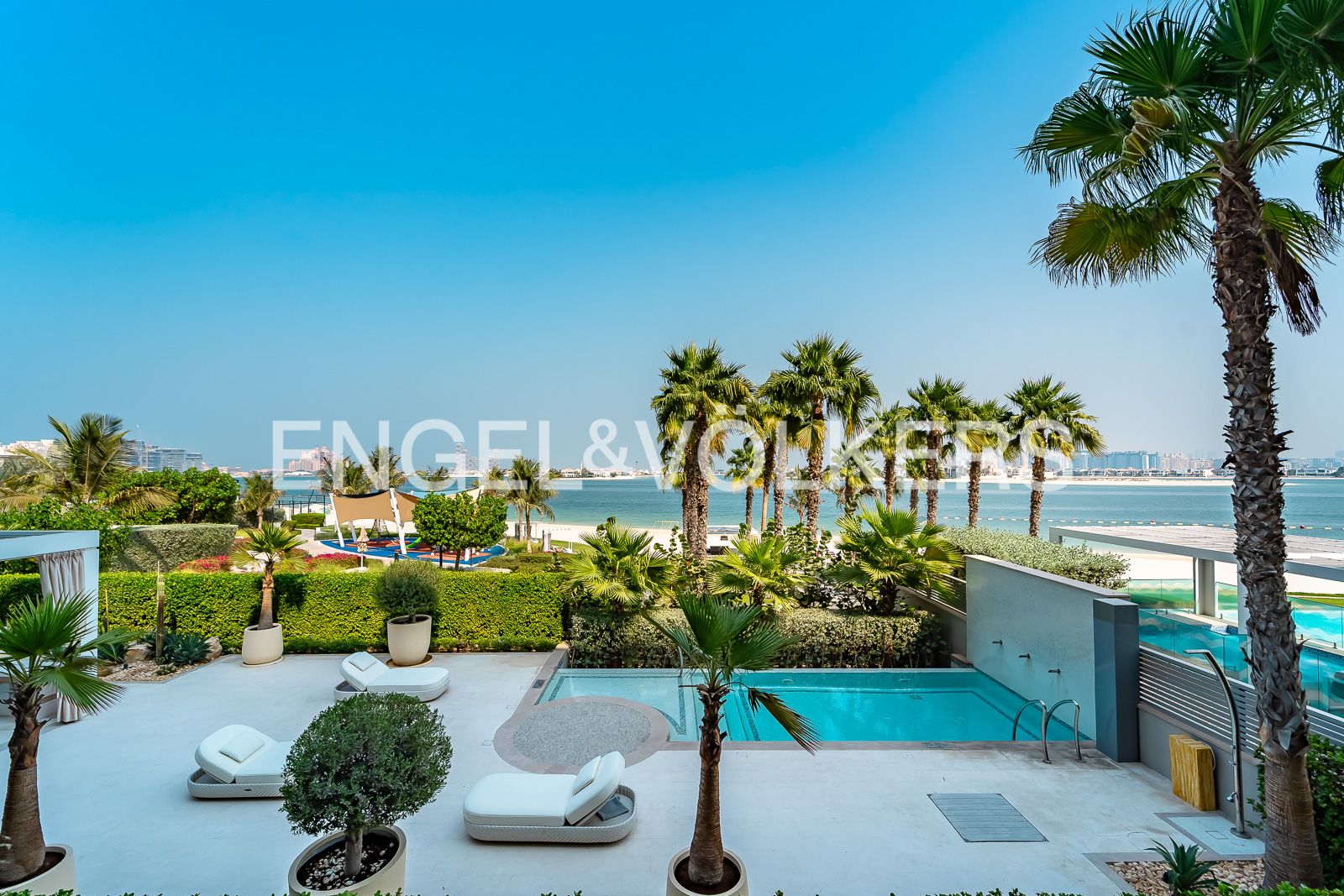 Prestigious Luxurious Living | with Private Pool